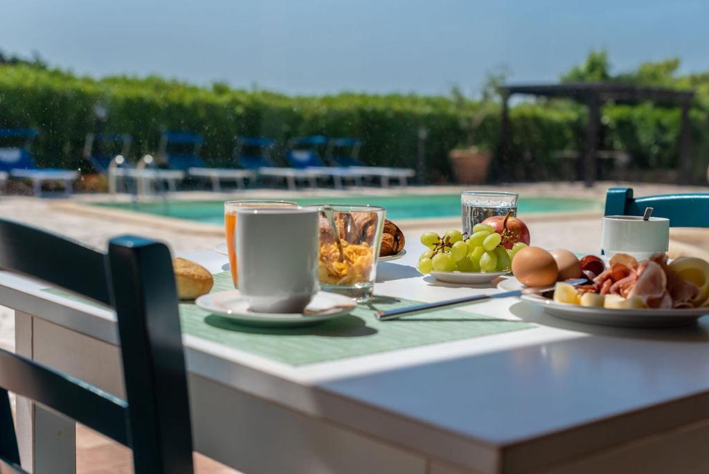 Sisula Country Hotel & Spa 奥罗塞伊 外观 照片
