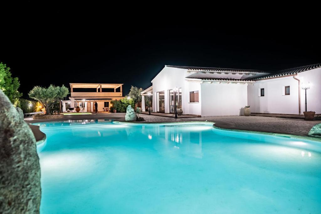 Sisula Country Hotel & Spa 奥罗塞伊 外观 照片